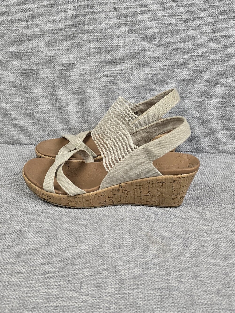Skechers Beverlee - High Tea Wedge Sandals Neutral Color Womens Sz 9